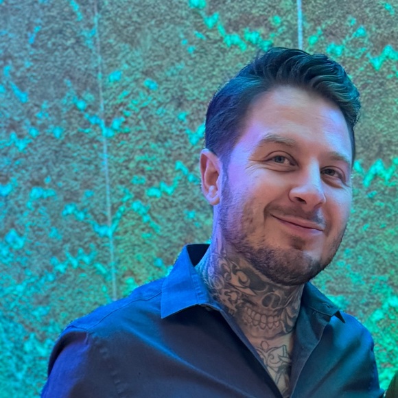 Meet your Posher, Nicholas - Picture 1 of 1